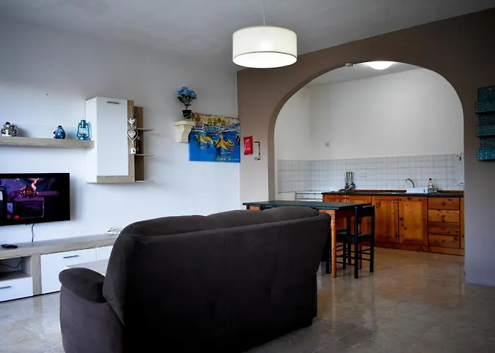 Cesca - Marsalforn, Gozo *